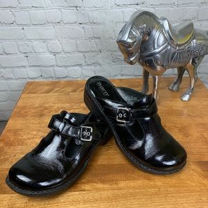 Born Black Leather Clogs Size 10 EU 39